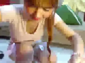 Stripchat Live Sex Cam of miss_tinnymafe
