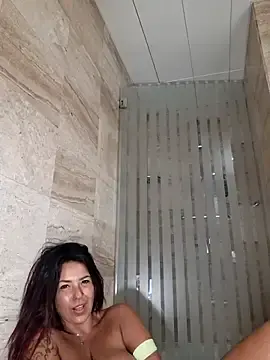 Stripchat Live Sex Cam of allyson22andy
