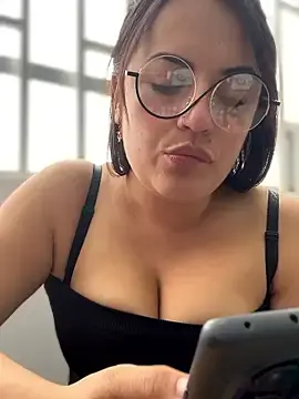 Stripchat Watch Live Sex Cams of Lesly_10-