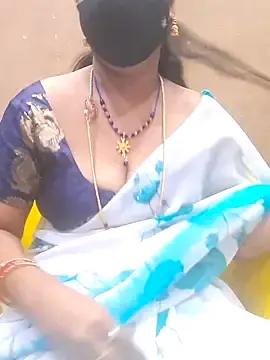 Stripchat Free Live Porn of Raashi369