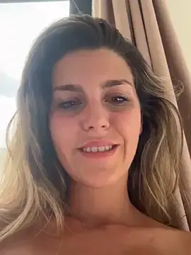 Stripchat Free Porn Cam of nicole_98
