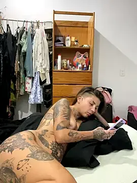 Stripchat Private Sex Chat of Izy_cute_