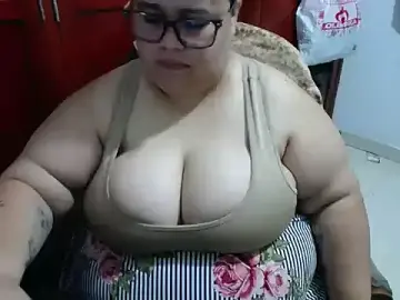 Stripchat Nude Webcam of hotlesby4uxxx