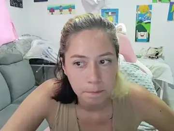 Stripchat Nude Webcam of MommyMiaWs