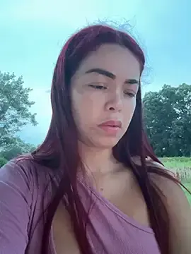 Stripchat Live Sex Cam of TefyLove20