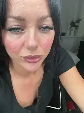 Stripchat Free Porn Cam of juicylucie
