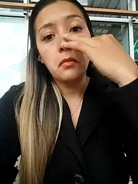 Stripchat Best Webcam of alana_69