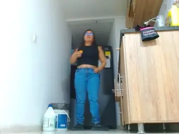 Stripchat Free Live Porn of Ixchel_Anaid