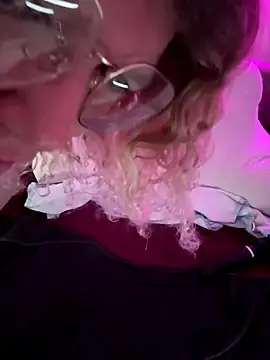 Stripchat Watch Live Sex Cams of CurvyAnonymousGirl89