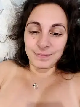 Stripchat Live Sex Cam of ShelaDiass