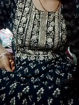 Stripchat Live Porn of saaniya