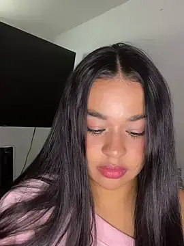 Stripchat Watch Live Sex Cams of Aitana98_