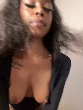 Stripchat Best Webcam of mismialove