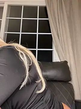 Stripchat Best Webcam of LittleMissEeve