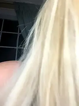 Stripchat Nude Webcam of LittleMissEeve