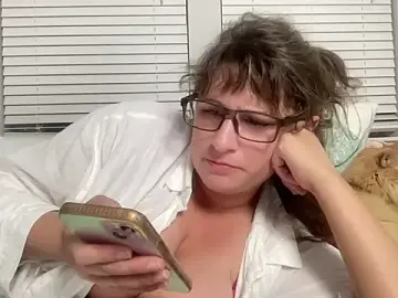 Stripchat Watch Live Sex Cams of maddiliz