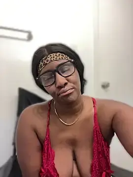 Stripchat Nude Webcam of ItsForeignbabe