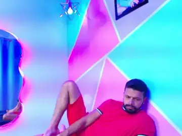 Stripchat Sex Cam of max_ashley_mds