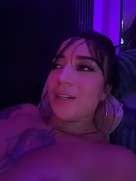 Stripchat Live Sex of EmmyEvans1