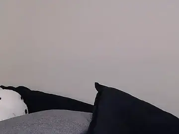 Stripchat Free Porn Cam of TW_zhuzhu123