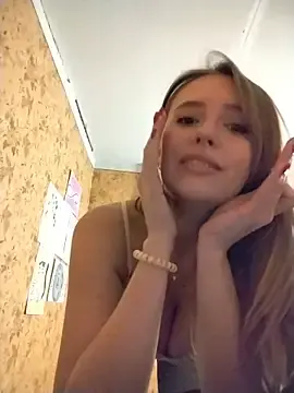 Stripchat Sex Cam of PrettieKate