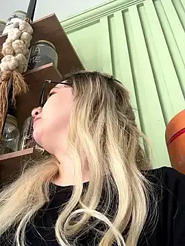 Stripchat Live Porn of amooraaamoon