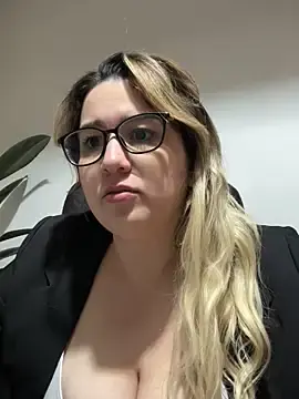 Stripchat Sex Cam of amooraaamoon