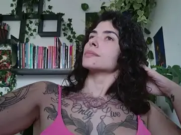 Stripchat Live Sex Cam of TaliMajesty