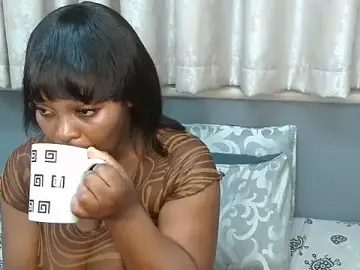 Stripchat Live Porn of wet_Lips_x_x
