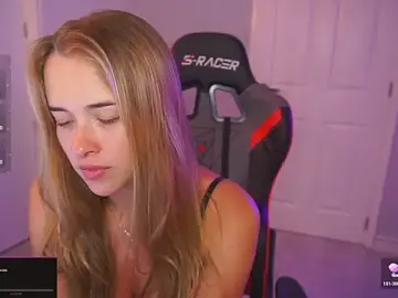 Stripchat Watch Live Sex Cams of DanikaDillan