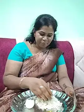Stripchat Adult Webcams of tamilaruvi