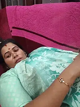 Stripchat Watch Live Sex Cams of tamilaruvi