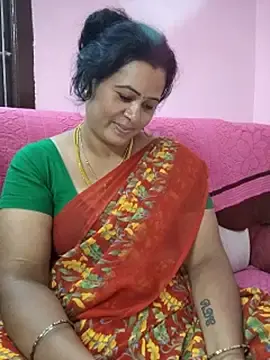 Stripchat Live Sex of tamilaruvi