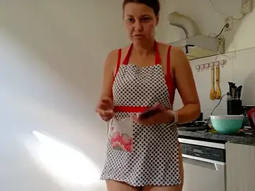Stripchat Free Porn Cam of SweetMaddy888