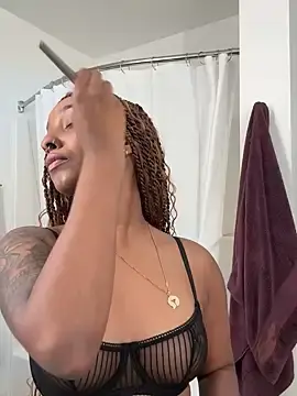 Stripchat Nude Webcam of Your_Paris