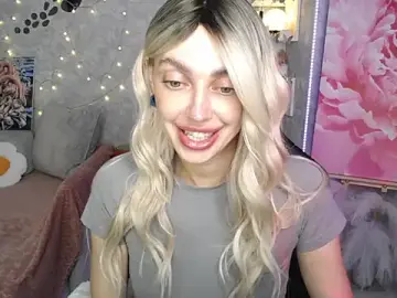 Stripchat Free Live Porn of NickyAdamidi