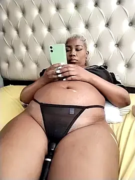 Stripchat Free Porn Cam of CuteBootyBae