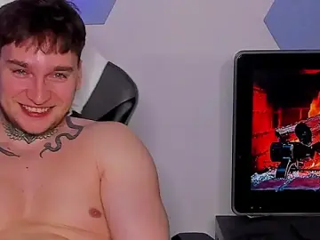 Stripchat Nude Webcam of Chris_Tyson