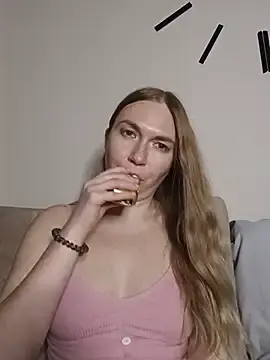 Stripchat Sex Chat of KisaVixen