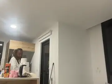 Stripchat Free Live Porn of ChocolateCakeQueen