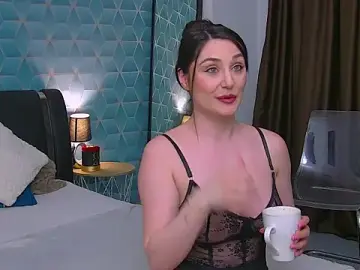 Stripchat Adult Video Chat of KassieWeins