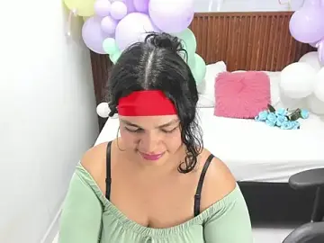 Stripchat Nude Webcam of Cloe_35