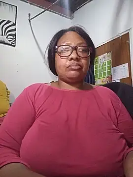 Stripchat Best live sex cam show of YELLOW_BONE