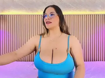 Stripchat Adult Webcams of big_tits_in_your_face