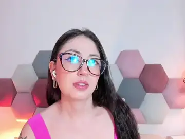 Stripchat Free Live Porn of Emilywatsonn
