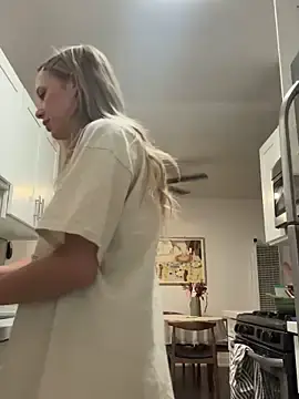 Stripchat Sex Cam of rileylovesyou