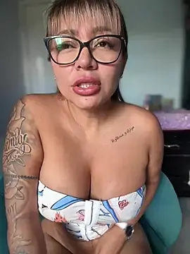 Stripchat Best Webcam of DIANITA_1988