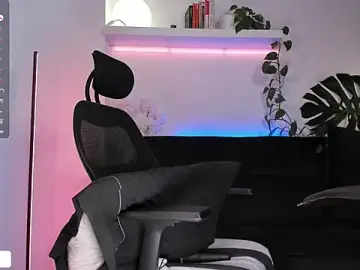 Stripchat Free Porn Cam of ariana_fitl_