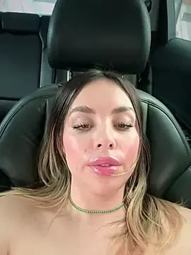 Stripchat Sex Chat of Alirawrz