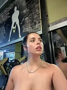 Stripchat Free Live Porn of Alirawrz